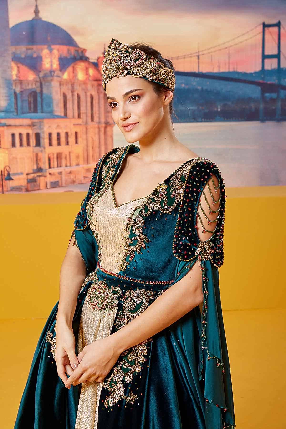 Bindallı Şalvarlı Model 3