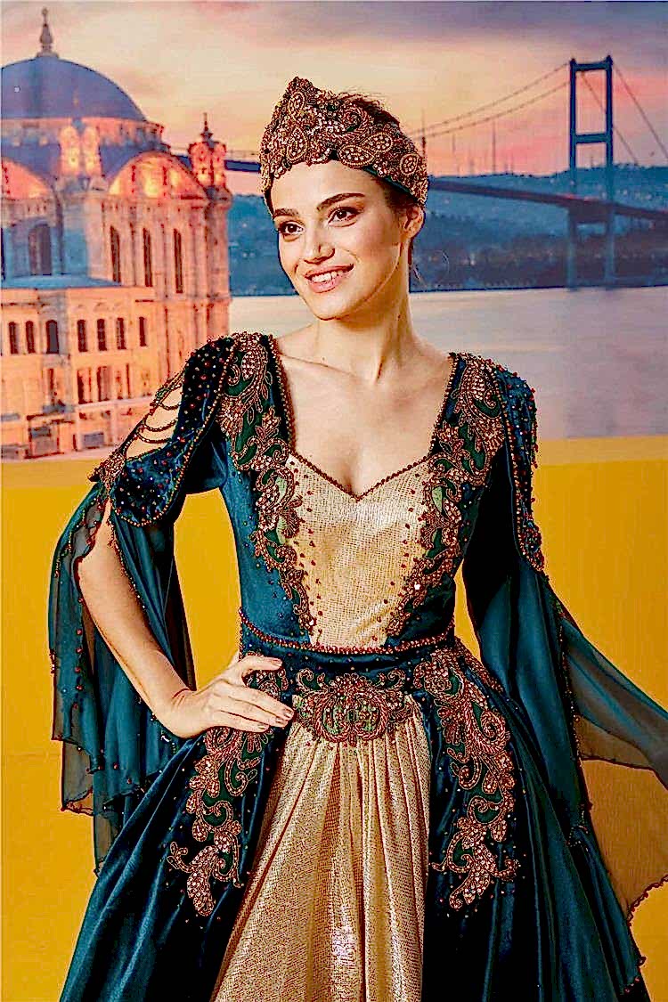 Bindallı Şalvarlı Model 3